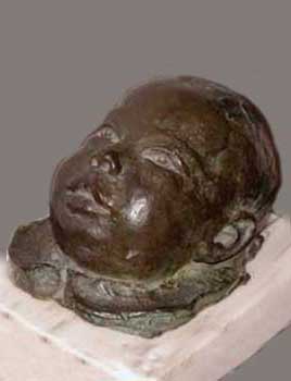 Bust in bronze portrait to Blanca just born