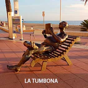 Escultura en bronce de Manuel Domínguez hubicada en el Paseo Marítimo de Almería